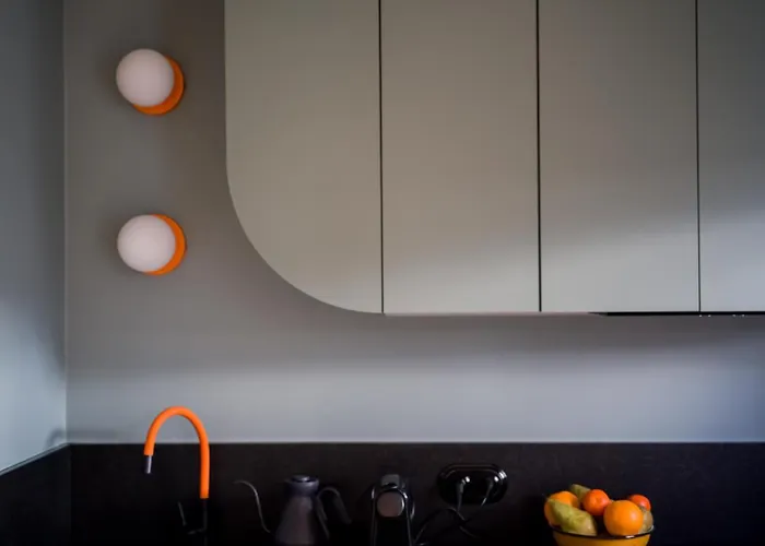 Orange And Towers 브로츠와프