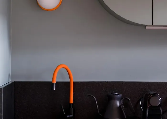 Orange And Towers 아파트 *